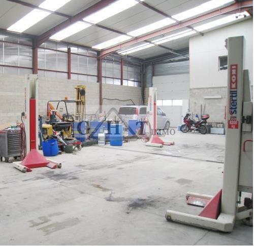 Industrial in Drancy for lease - Building Photo - Image 1 of 2