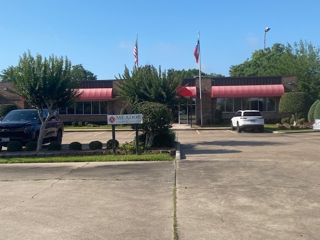 722A Fairmont Pky, Pasadena, TX à louer - Photo du bâtiment - Image 2 de 13