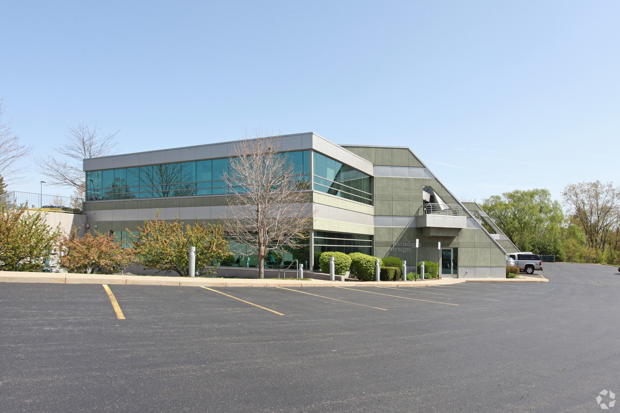 550 3 Mile Rd NW, Grand Rapids, MI for lease Primary Photo- Image 1 of 16