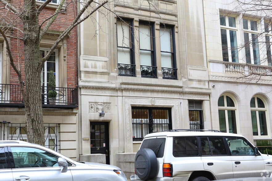 14 E 73rd St, New York, NY à vendre - Photo du bâtiment - Image 2 de 2