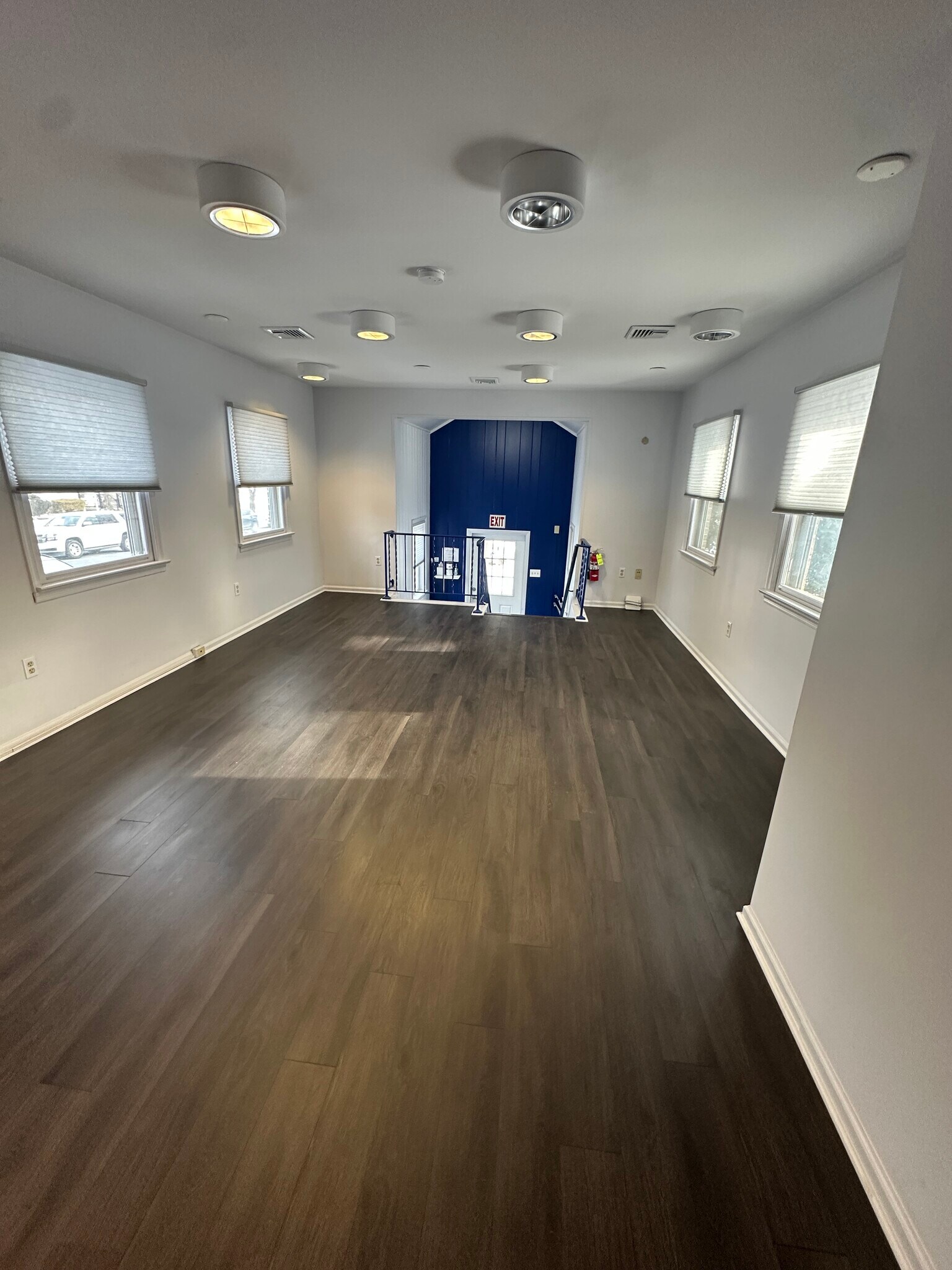 71 Cedar Ave, Hershey, PA for lease Interior Photo- Image 1 of 17