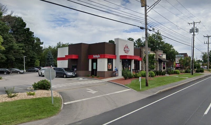 621 Amherst St, Nashua, NH for sale - Building Photo - Image 2 of 8