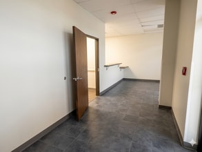 9223 Broadway St, Pearland, TX for lease Interior Photo- Image 2 of 7
