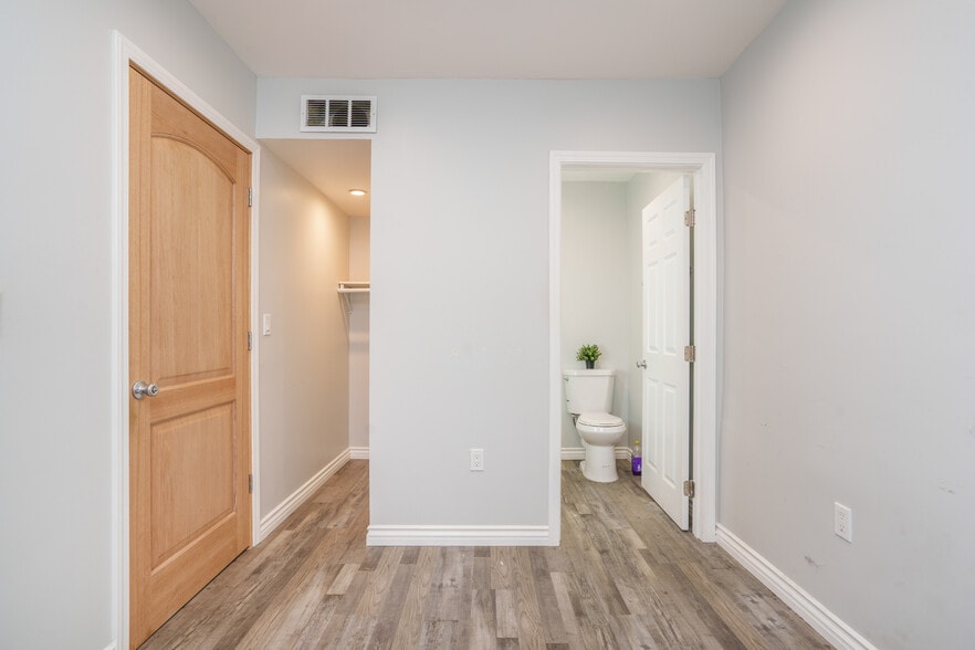 406 S St Andrews Pl, Los Angeles, CA for sale - Building Photo - Image 3 of 69