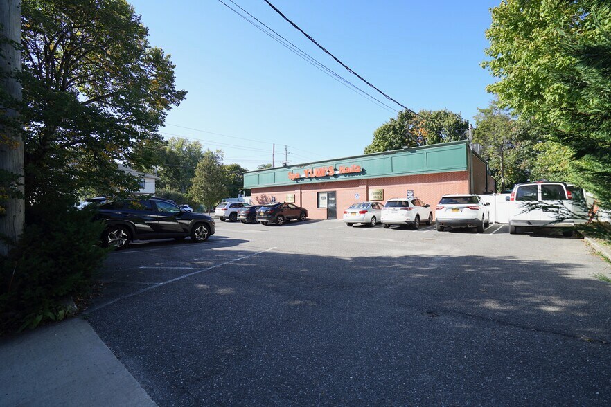405-407 Lake Ave, Saint James, NY à vendre - Photo du bâtiment - Image 3 de 14