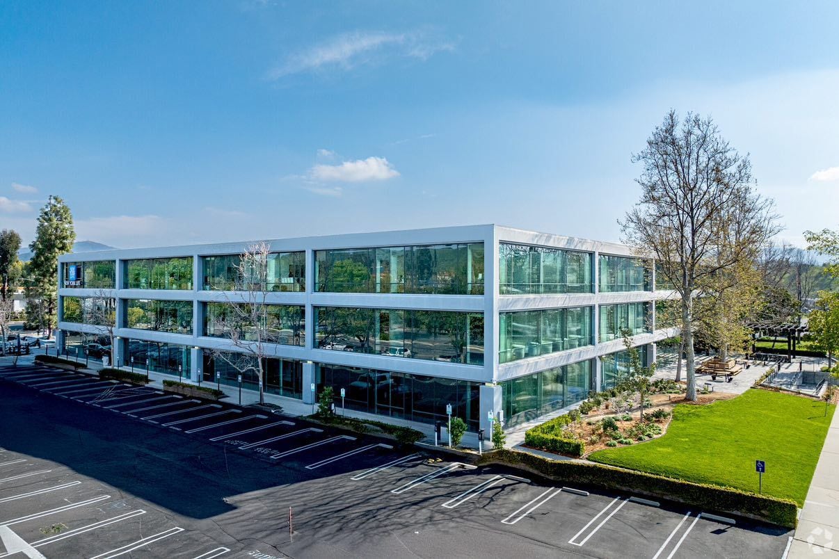 2625 Townsgate Rd, Westlake Village, CA for lease Primary Photo- Image 1 of 34