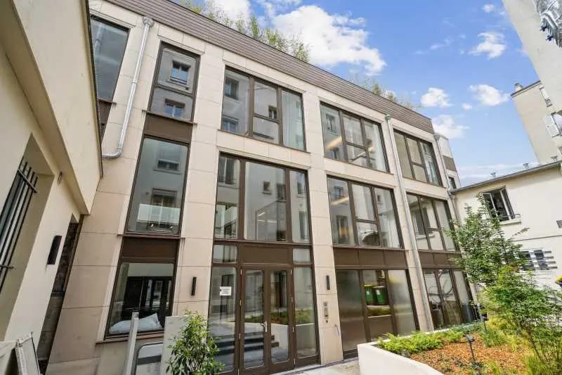 Office in Paris for sale - Building Photo - Image 1 of 19