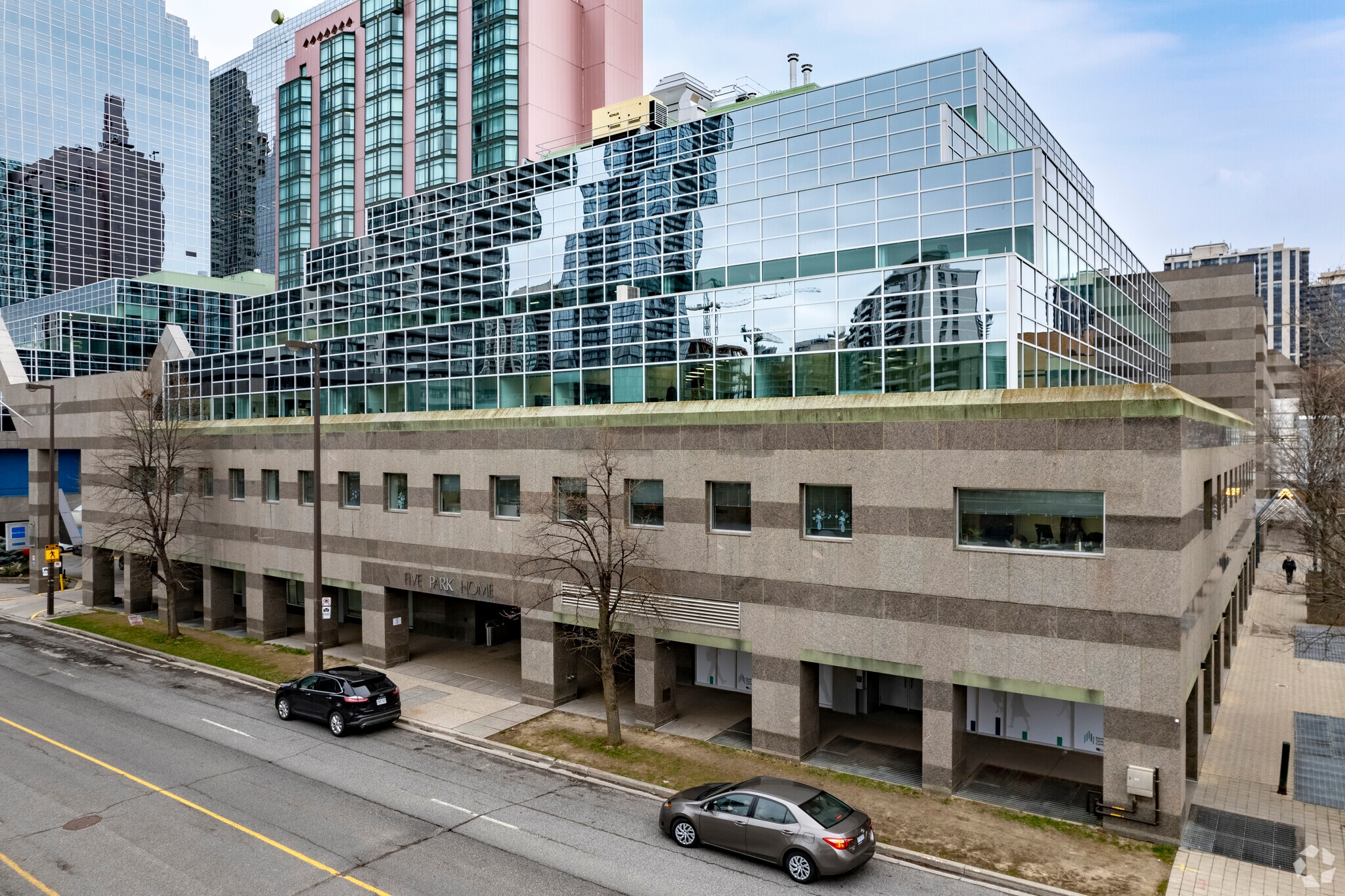 5 Park Home Ave, Toronto, ON for lease Primary Photo- Image 1 of 10