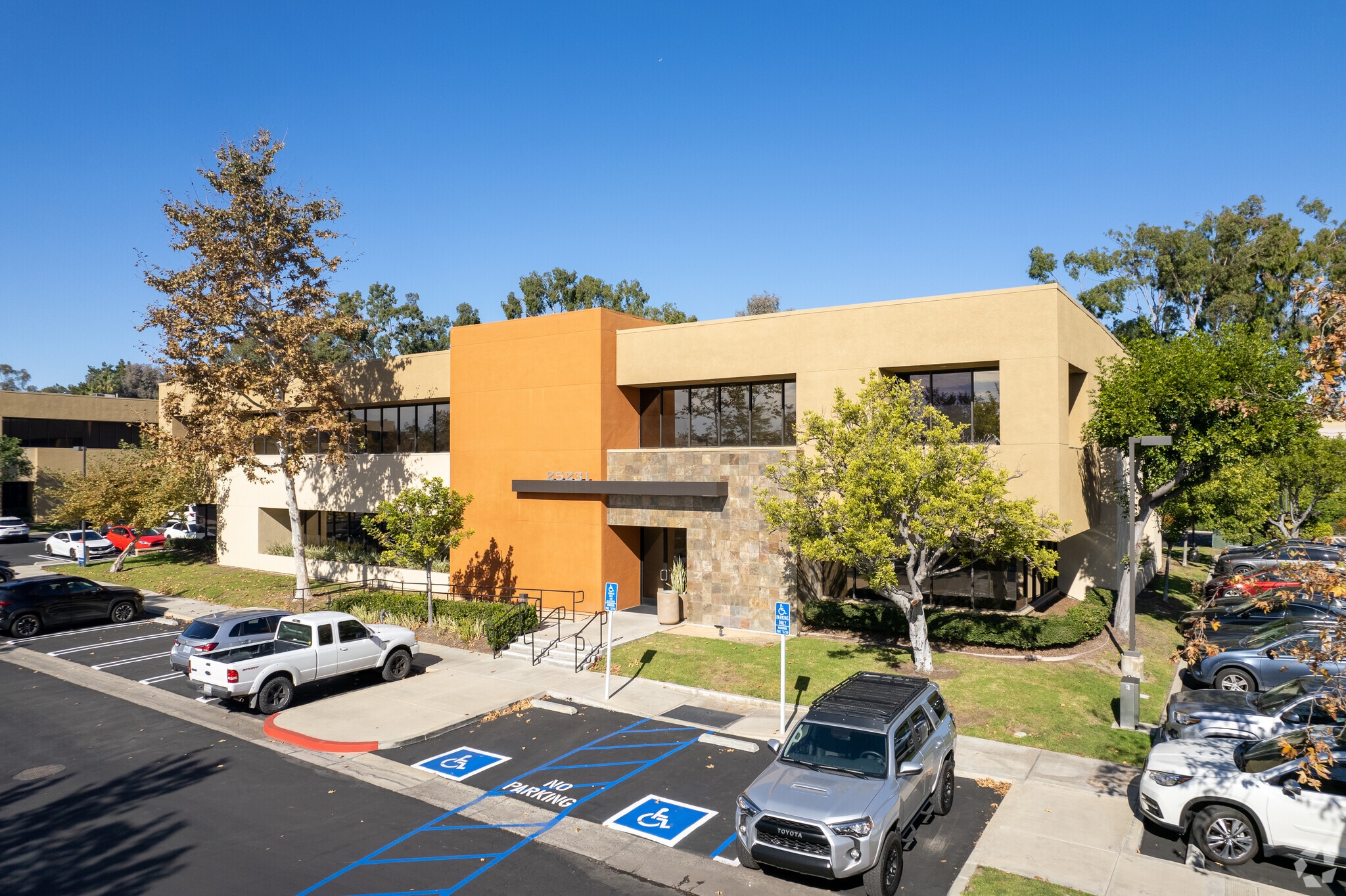 25231 Paseo de Alicia, Laguna Hills, CA for lease Building Photo- Image 1 of 20