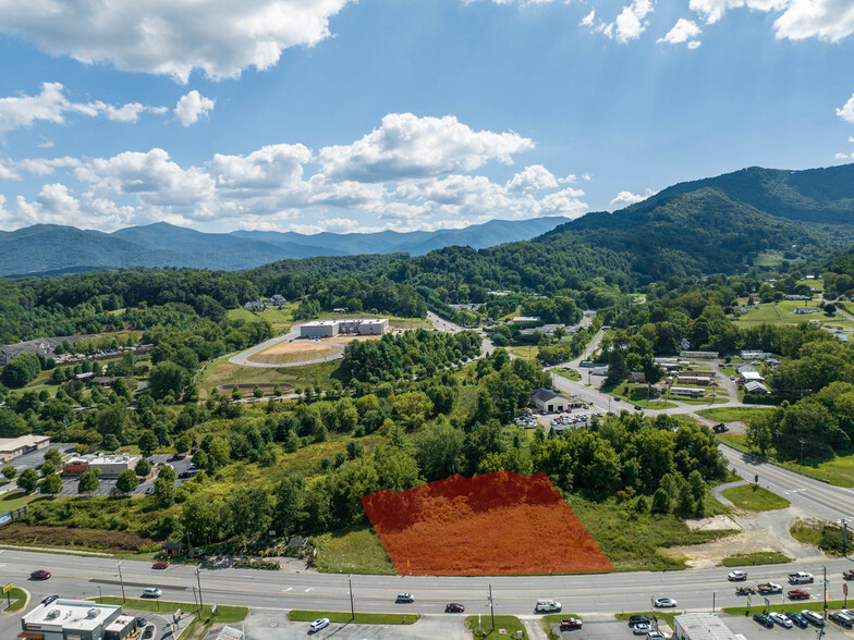 Dellwood Road #4, 5, 6, Waynesville, NC for sale - Building Photo - Image 2 of 18