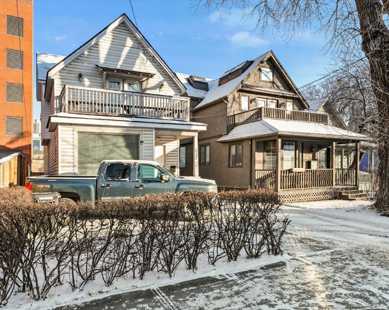 230-232 18 Ave SW, Calgary, AB à vendre Photo du bâtiment- Image 1 de 1