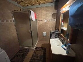 6941 Aurora St, Bismarck, ND for lease Interior Photo- Image 2 of 7