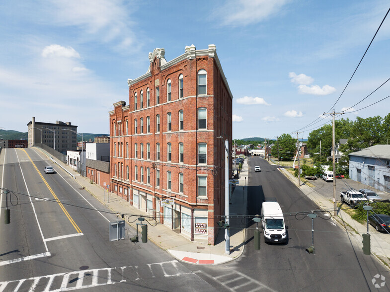 213 Chenango St, Binghamton, NY for lease - Primary Photo - Image 1 of 27