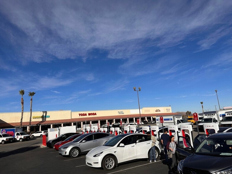 57248 29 Palms Hwy, Yucca Valley, CA for sale - Building Photo - Image 3 of 8