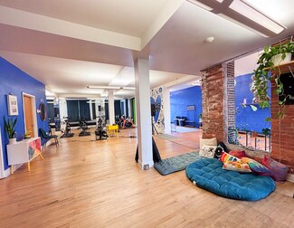 Plus de détails pour 27-29 E 5th Ave, Columbus, OH - Bureau/Commerce de détail à louer