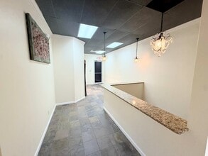 3443 Pine Ridge Rd, Naples, FL for lease Interior Photo- Image 2 of 13