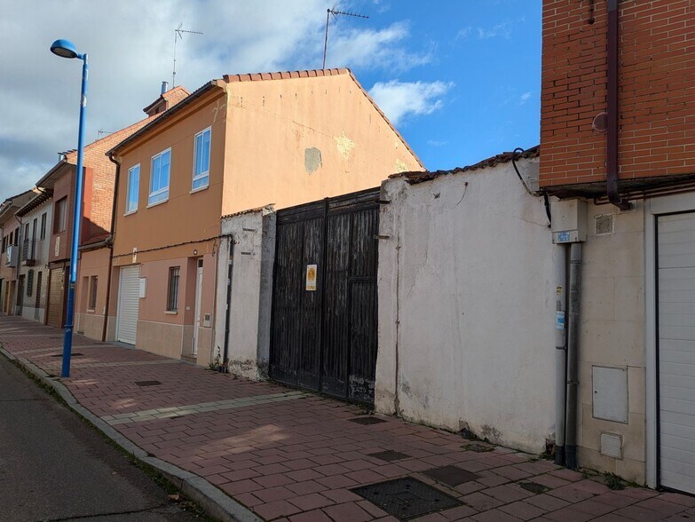 Calle de la Serranía de Ronda, 36, Valladolid, Valladolid à vendre - Photo principale - Image 2 de 33