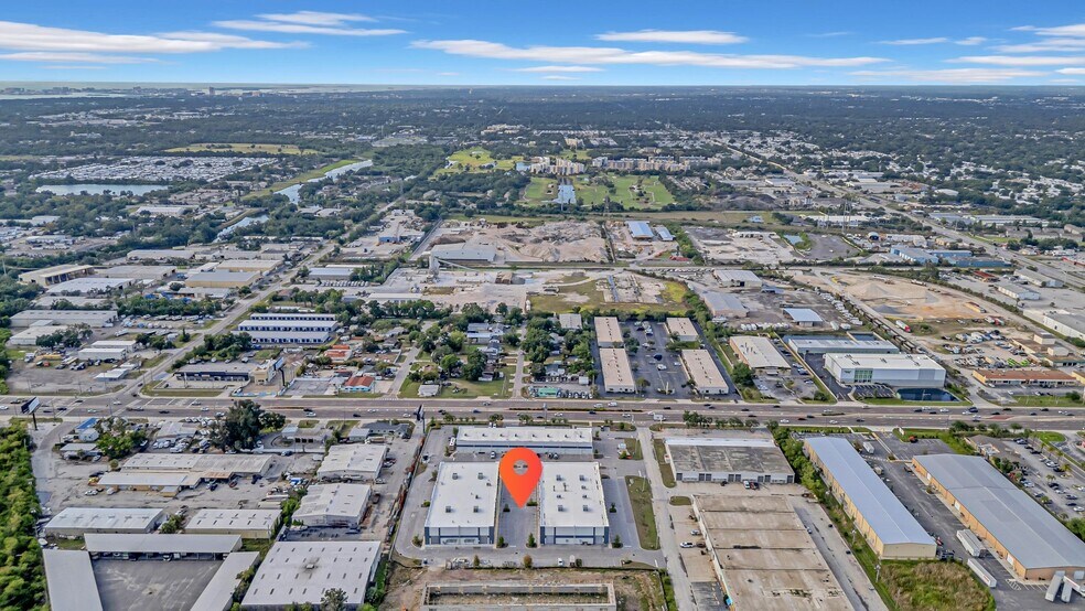 9310 Ulmerton Rd, Largo, FL à louer - Photo du bâtiment - Image 2 de 17