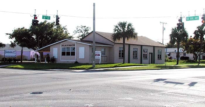 1595 Old Dixie Hwy, Vero Beach, FL à vendre - Photo principale - Image 1 de 18