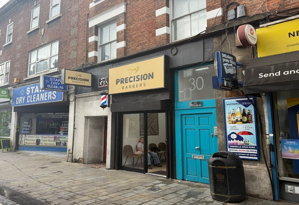 26-30 Strutton Ground, Londres, LND SW1P 2HR - Unité No. 30 - - Photo intérieure - Image 1 of 1