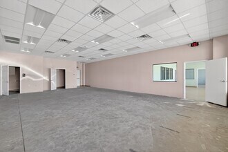 1450 E North Blvd, Leesburg, FL for lease Interior Photo- Image 2 of 6