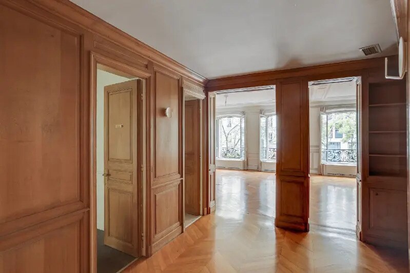 Bureau dans Paris à louer - Photo du bâtiment - Image 2 de 10