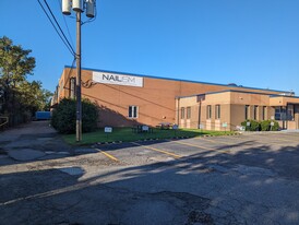 300 W Commercial Ave, Moonachie NJ - Entrepôt