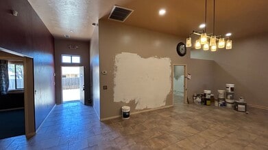 3681 N Robert Rd, Prescott Valley, AZ à vendre Photo intérieure- Image 1 de 8