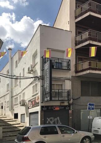 Plus de détails pour Multi-résidentiel à vendre