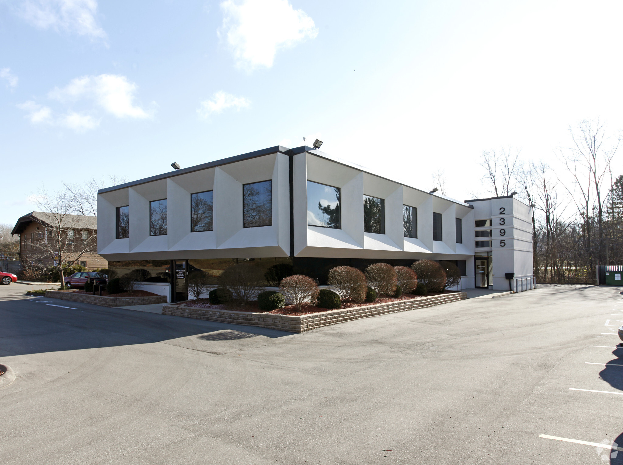 2395 S Huron Pky, Ann Arbor, MI for lease Primary Photo- Image 1 of 10