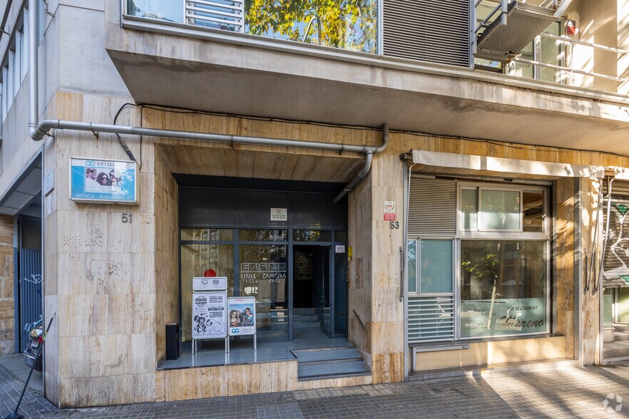 Carrer de Llull, 51, Barcelone, Barcelona à louer - Photo du bâtiment - Image 3 de 4