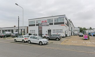 Plus de détails pour 28-30 Fowler Rd, Ilford - Local d'activités à louer