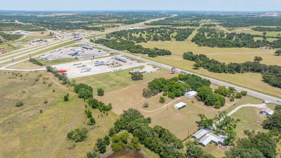 14330 S Highway 281, Santo, TX à vendre - Photo du bâtiment - Image 3 de 37