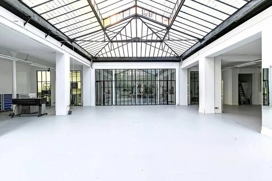 Bureau dans Paris à vendre - Photo du bâtiment - Image 1 de 10