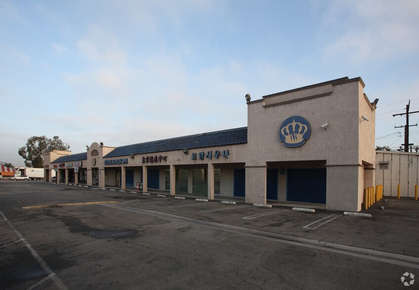 15817-15827 Gale Ave, La Puente, CA à louer - Photo principale - Image 3 de 7