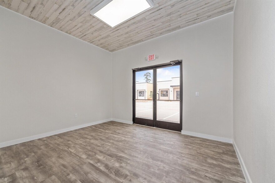 4714 FM 1488 Rd, The Woodlands, TX à louer - Photo du bâtiment - Image 2 de 9