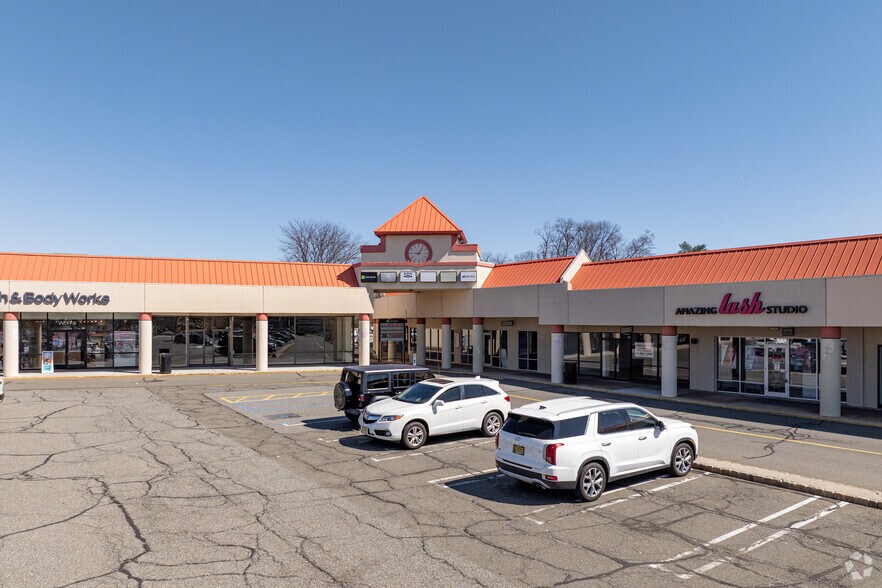 1210 Hamburg Tpke, Wayne, NJ à louer - Photo principale - Image 1 de 20