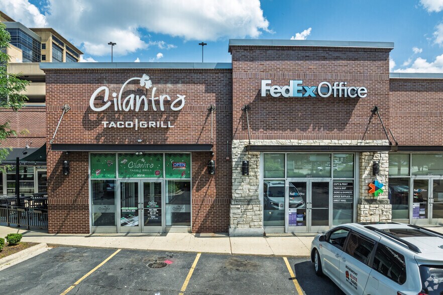 9500-9520 W Higgins Rd, Rosemont, IL à louer - Photo du bâtiment - Image 2 de 4