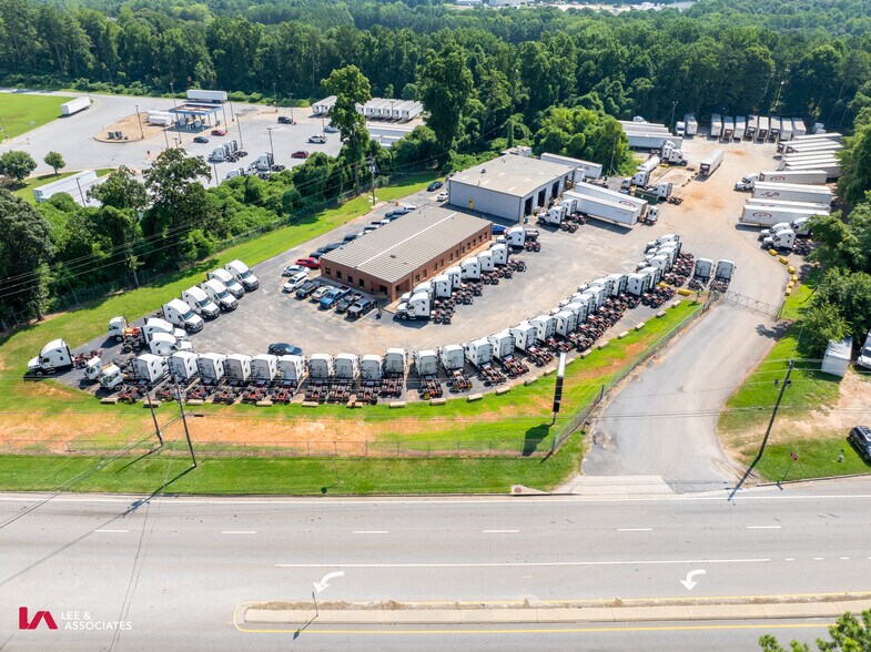 4382 Moreland Ave, Conley, GA à louer - Photo du bâtiment - Image 2 de 6