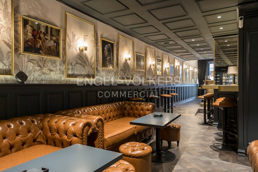 Retail in Barcelona, Barcelona for lease - Interior Photo - Image 2 of 3