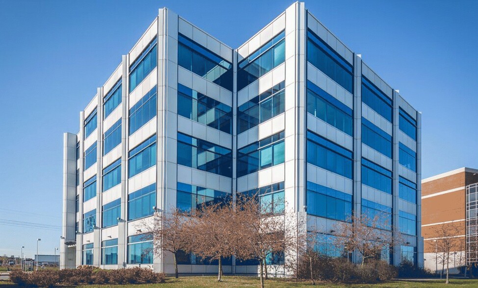 35 Fitzgerald Rd, Ottawa, ON for lease - Primary Photo - Image 1 of 1