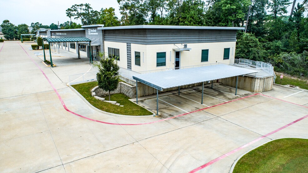 603 S Conroe Medical Dr, Conroe, TX à vendre - Photo du bâtiment - Image 2 de 4