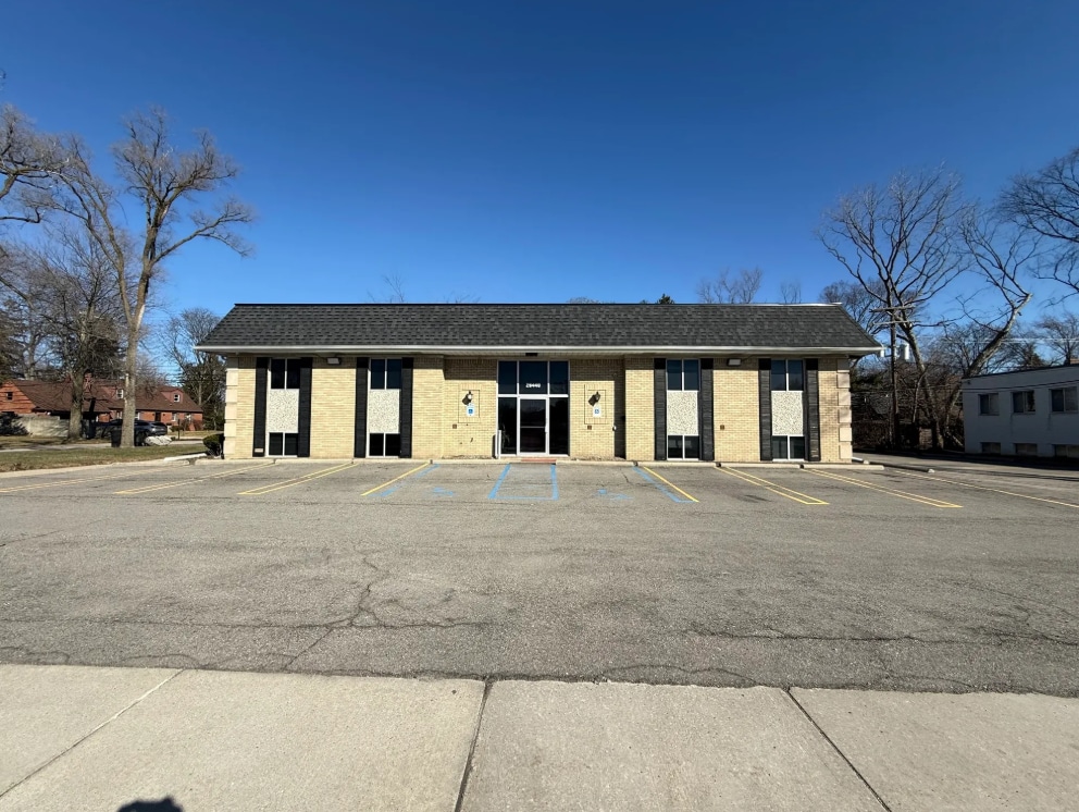 26440 Southfield Rd, Lathrup Village, MI for lease Primary Photo- Image 1 of 20