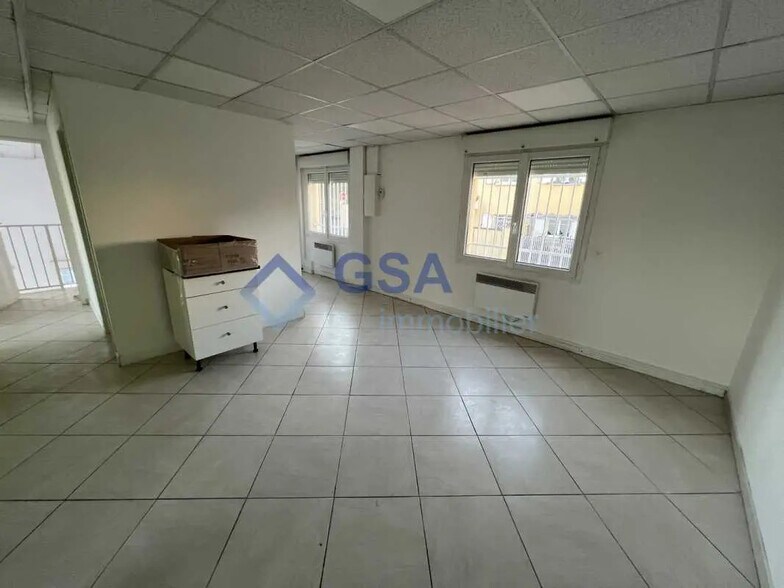 Bureau dans Ris-Orangis à louer - Photo intérieure - Image 3 de 6