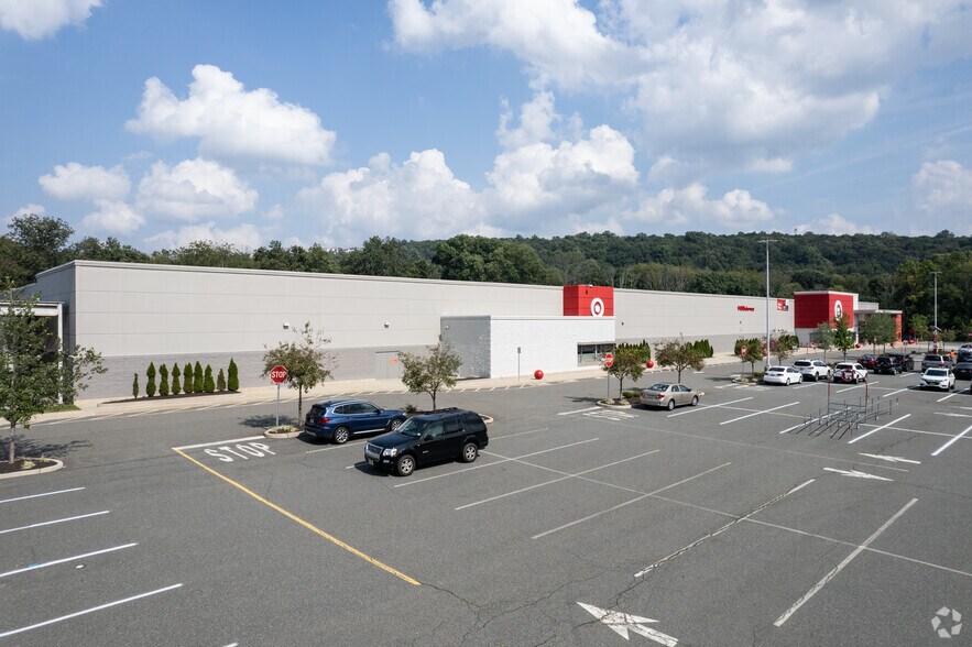 68 US Highway 46, Hackettstown, NJ à louer - Photo du bâtiment - Image 2 de 5