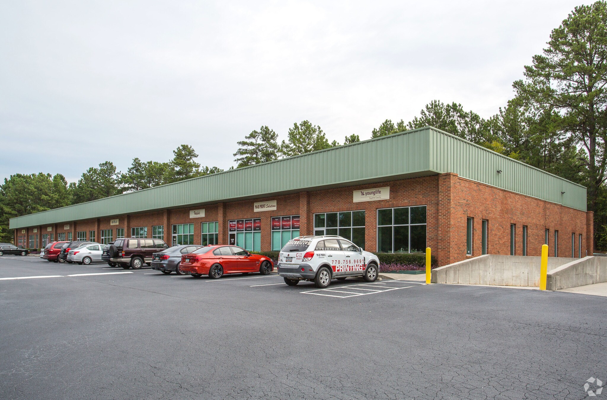 301 Kelly Dr, Peachtree City, GA for lease Primary Photo- Image 1 of 6