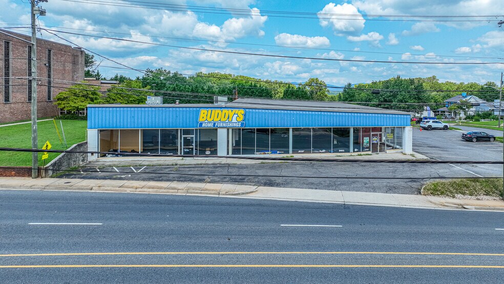 5205 Fort Ave, Lynchburg, VA à vendre - Photo du bâtiment - Image 2 de 3