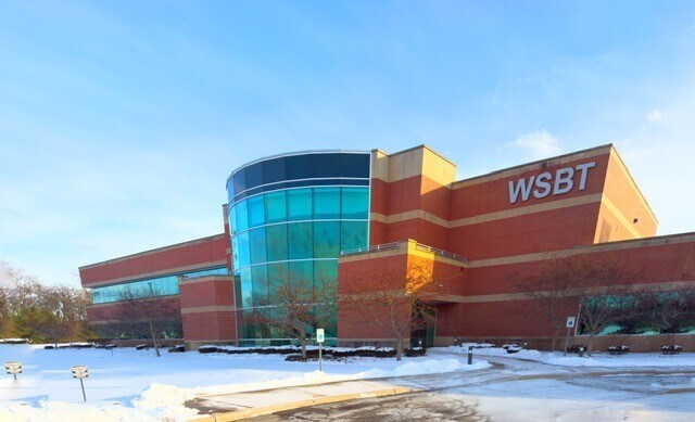 Plus de détails pour 1301 E Douglas Rd, Mishawaka, IN - Bureau à vendre