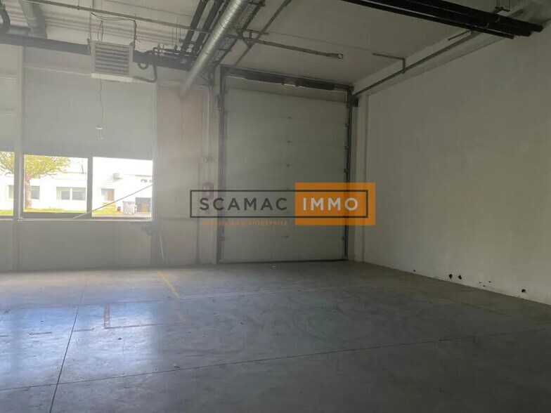 Industriel dans Cergy à louer - Photo intérieure - Image 2 de 14