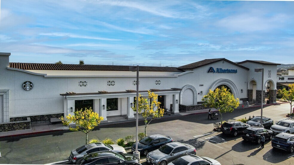 23850-23878 W Copper Hill Dr, Valencia, CA à louer - Photo du bâtiment - Image 3 de 7